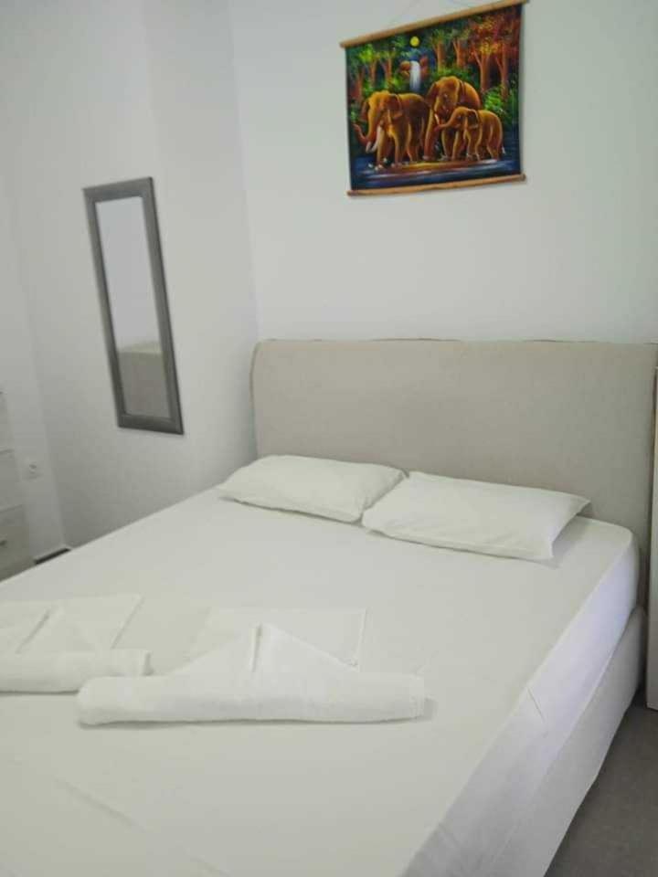 Kalymnos Platy Gialos Mousellis Makis Apartments Panormos  Екстер'єр фото