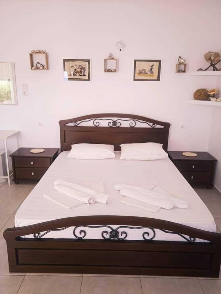 Kalymnos Platy Gialos Mousellis Makis Apartments Panormos  Екстер'єр фото
