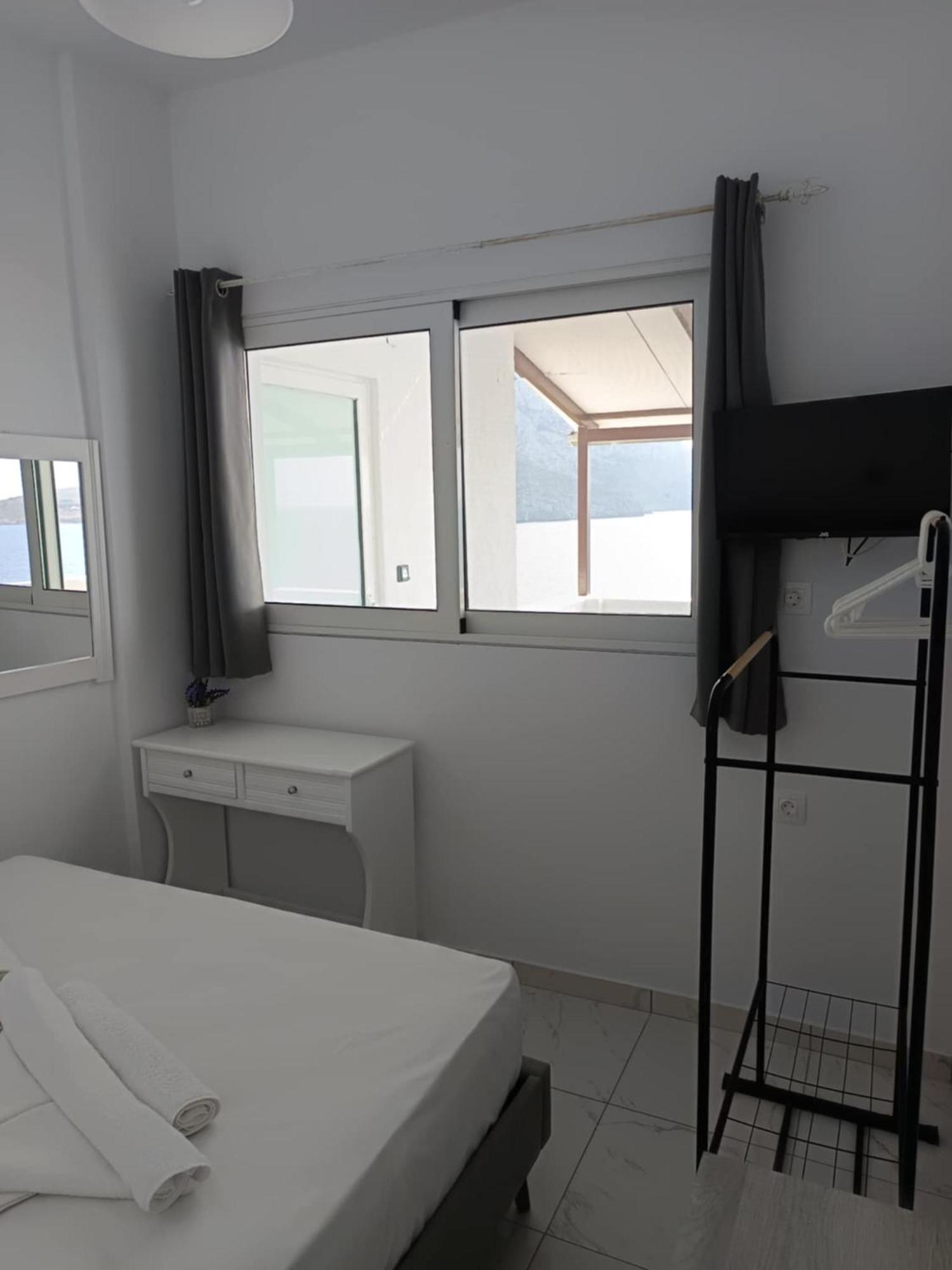 Kalymnos Platy Gialos Mousellis Makis Apartments Panormos  Екстер'єр фото